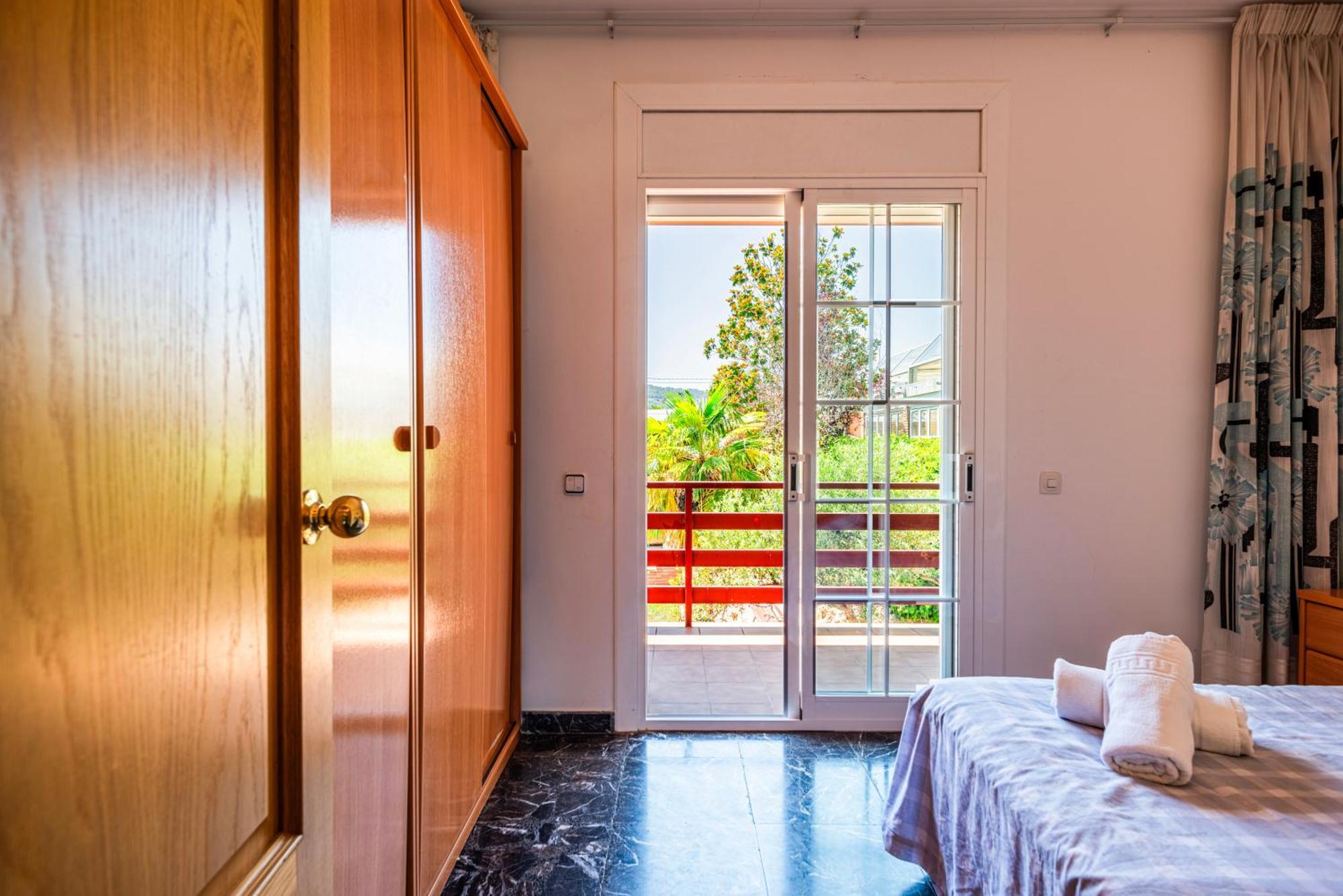 Espacio De Paz, Ideal Para Familias Villa Amalia La Llacuna Luaran gambar