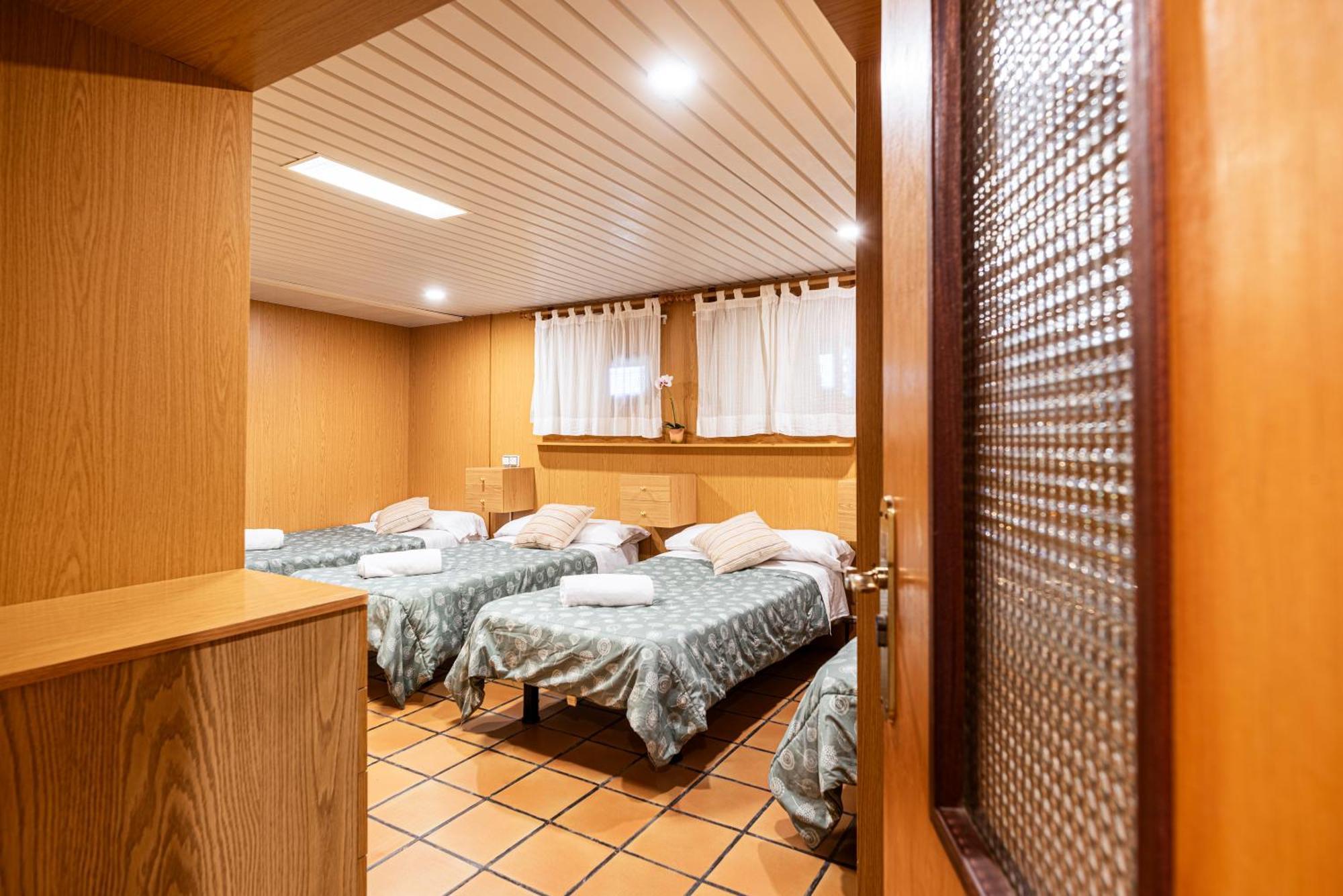 Espacio De Paz, Ideal Para Familias Villa Amalia La Llacuna Luaran gambar
